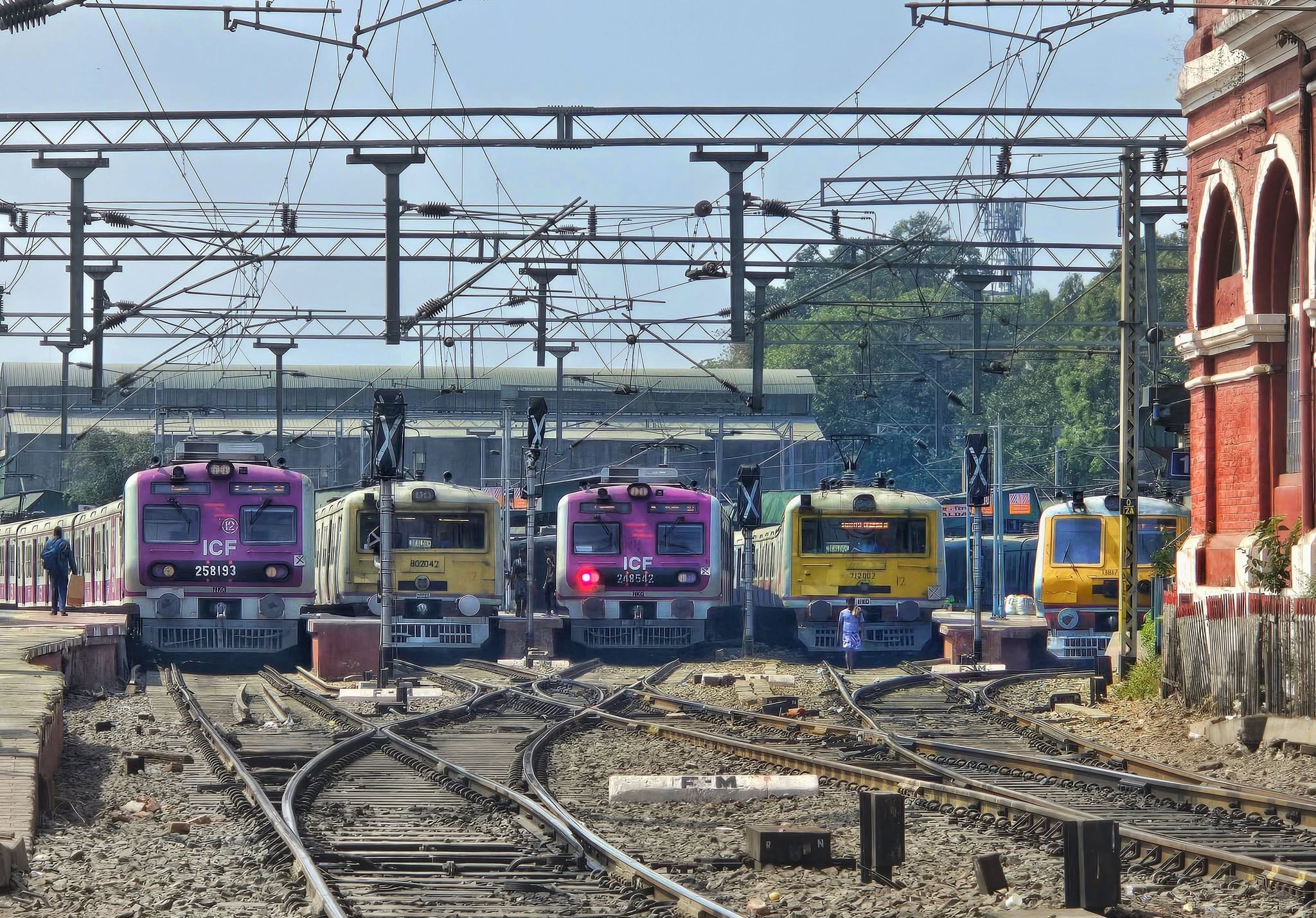Sealdah Metro Station Guide