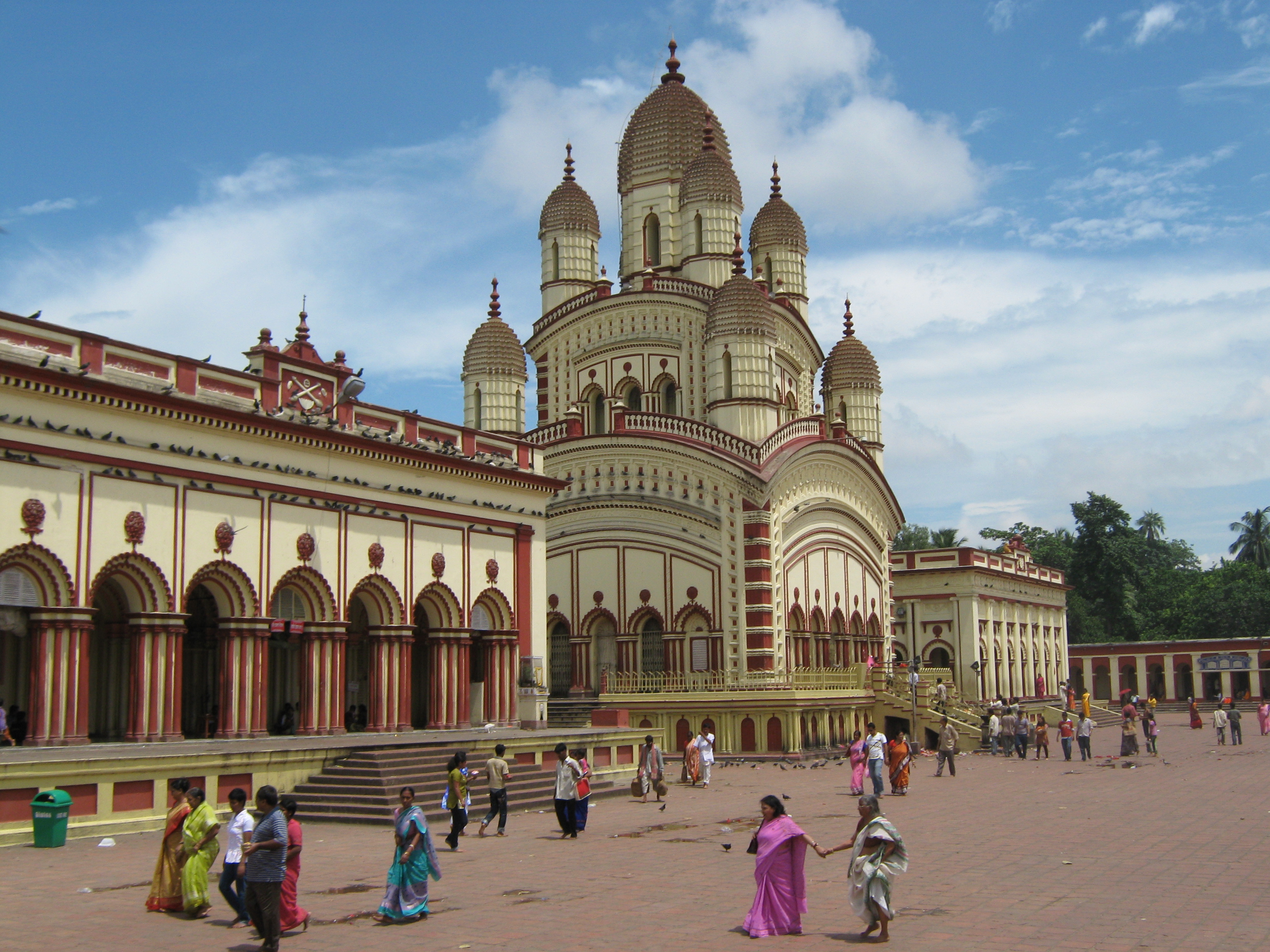Beautiful photograph showing the main view of Chinese Kali Temple in Kolkata