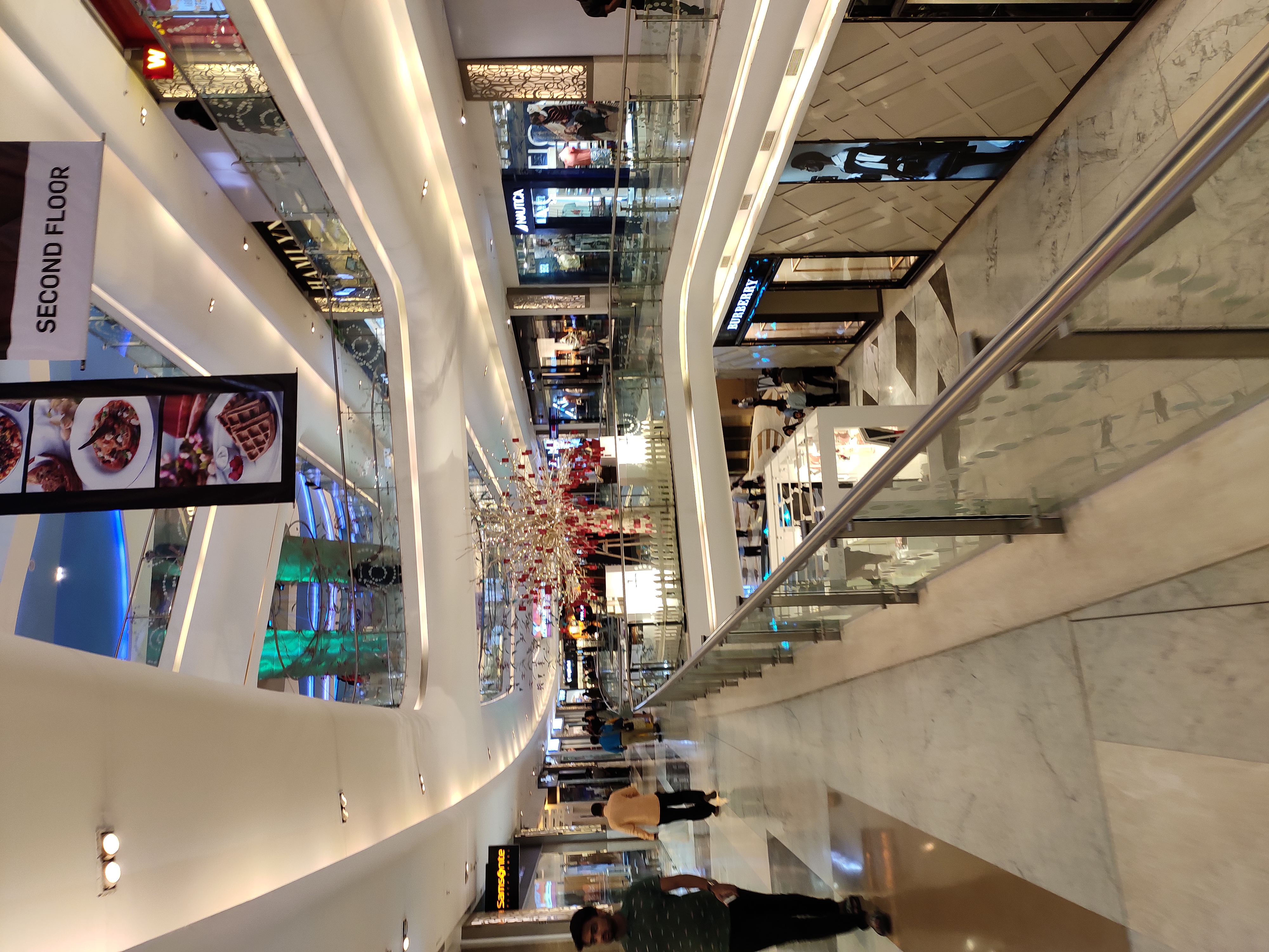 Beautiful photograph showing the main view of Quest Mall in Kolkata
